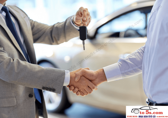 Làm sao để bán xe ô tô được giá cao